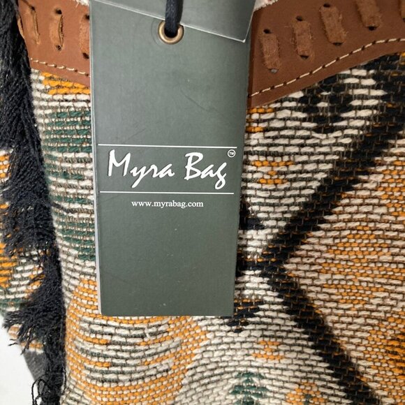 Womens Myra Bag Seneca Heritage Leather Tapestry 13.5 x 9.5 x 4" NWT - Picture 3 of 7